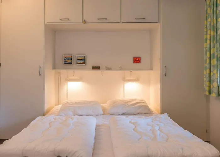 度假居 4 Person In *